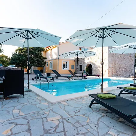 Sky With Pool Villa