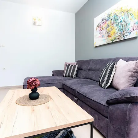 Villa Sky With Pool *