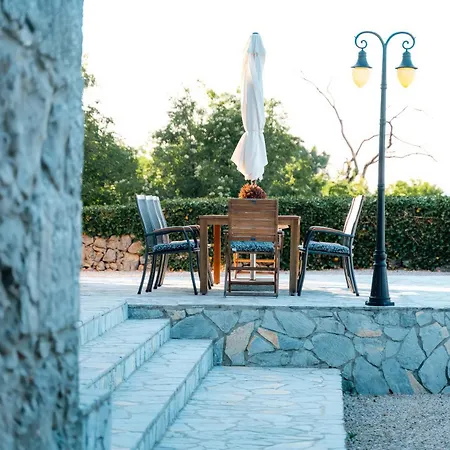 Sky With Pool Vrh (Krk)