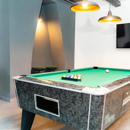 Sky With Pool Vrh (Krk)