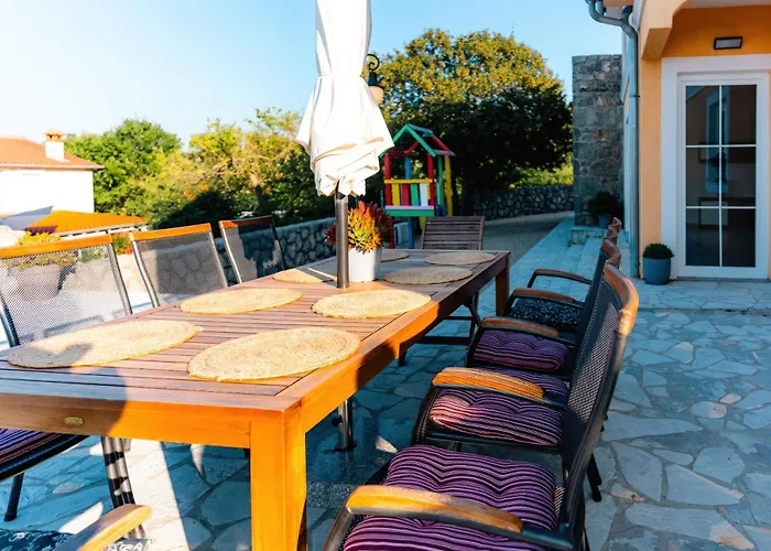 Sky With Pool Villa Vrh