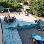 Vila Sky With Pool *