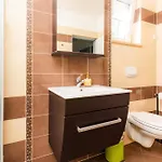 Sky With Pool Vrh (Krk)