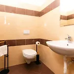 Sky With Pool Vrh (Krk)