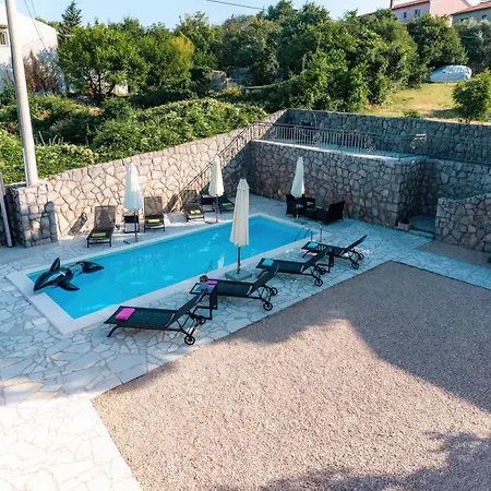 Vilă Sky With Pool