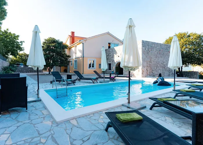 Βίλα Sky With Pool Vrh (Krk)