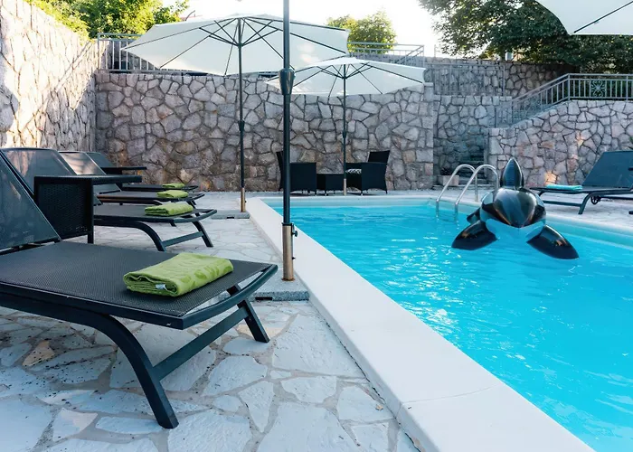 Βίλα Sky With Pool *