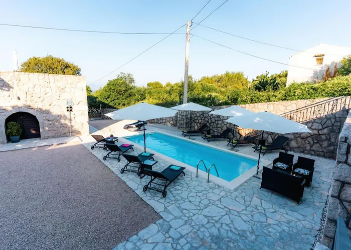 Sky With Pool Βίλα Vrh (Krk)