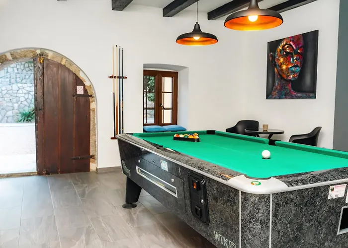 Βίλα Sky With Pool Vrh (Krk)