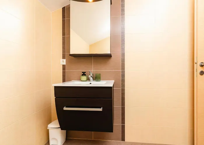 Sky With Pool * Vrh (Krk)