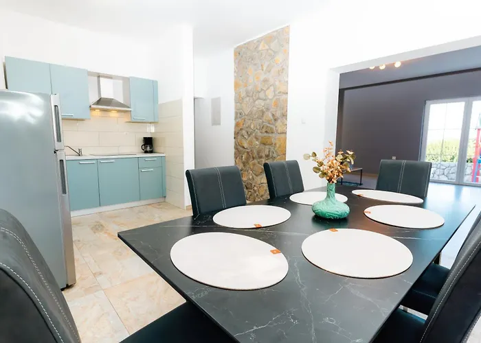 Βίλα Sky With Pool *