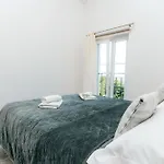 Sky With Pool Vrh (Krk)