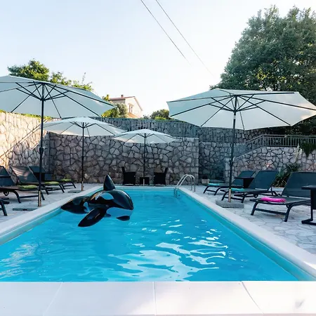 Sky With Pool *