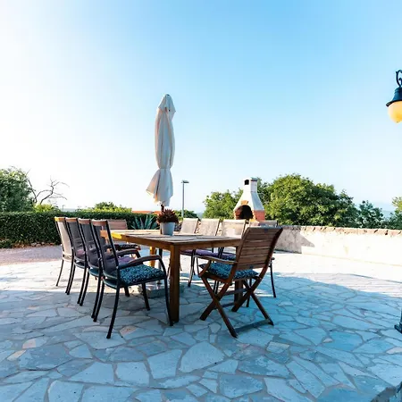 Villa Sky With Pool